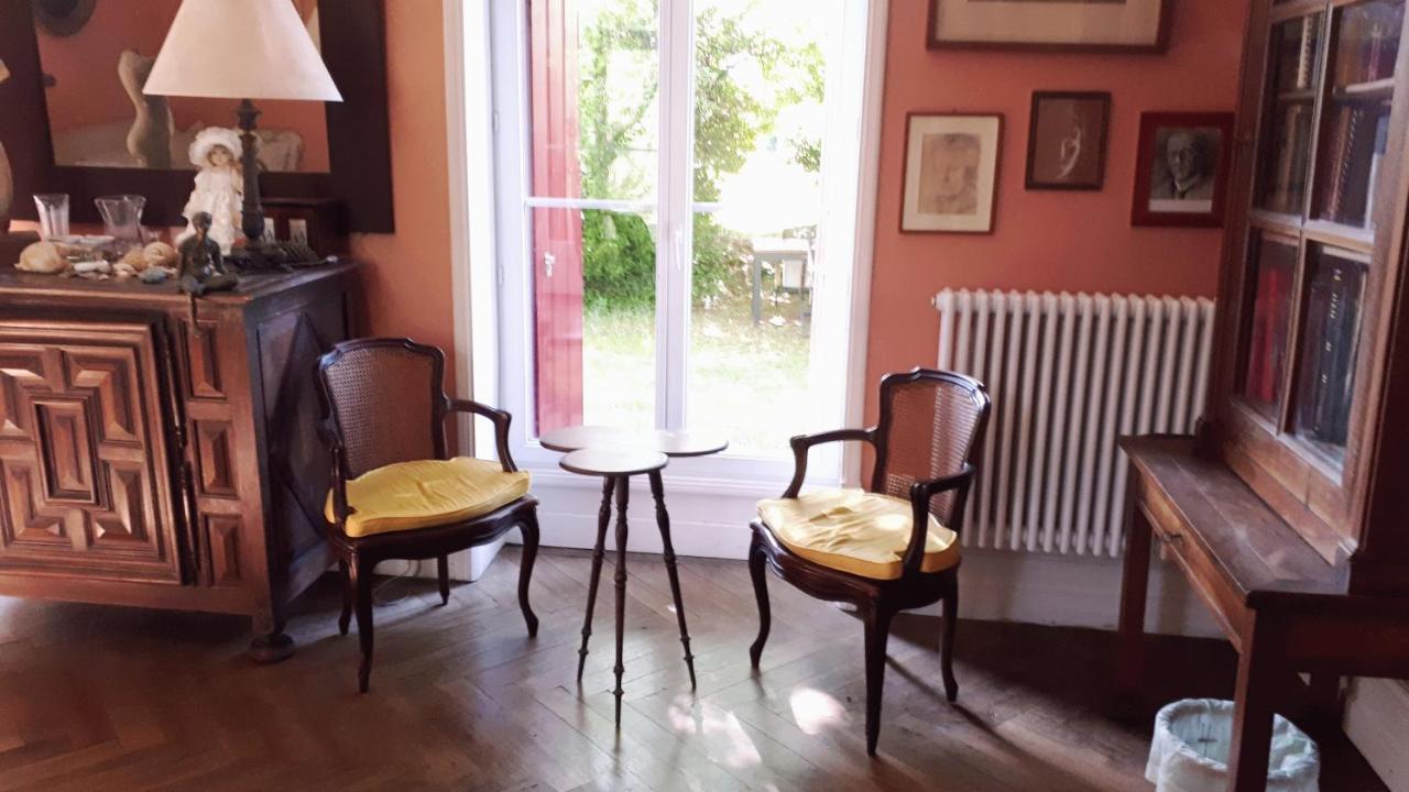 La Cure Du Maine Charles Bed and Breakfast Birac  Eksteriør billede